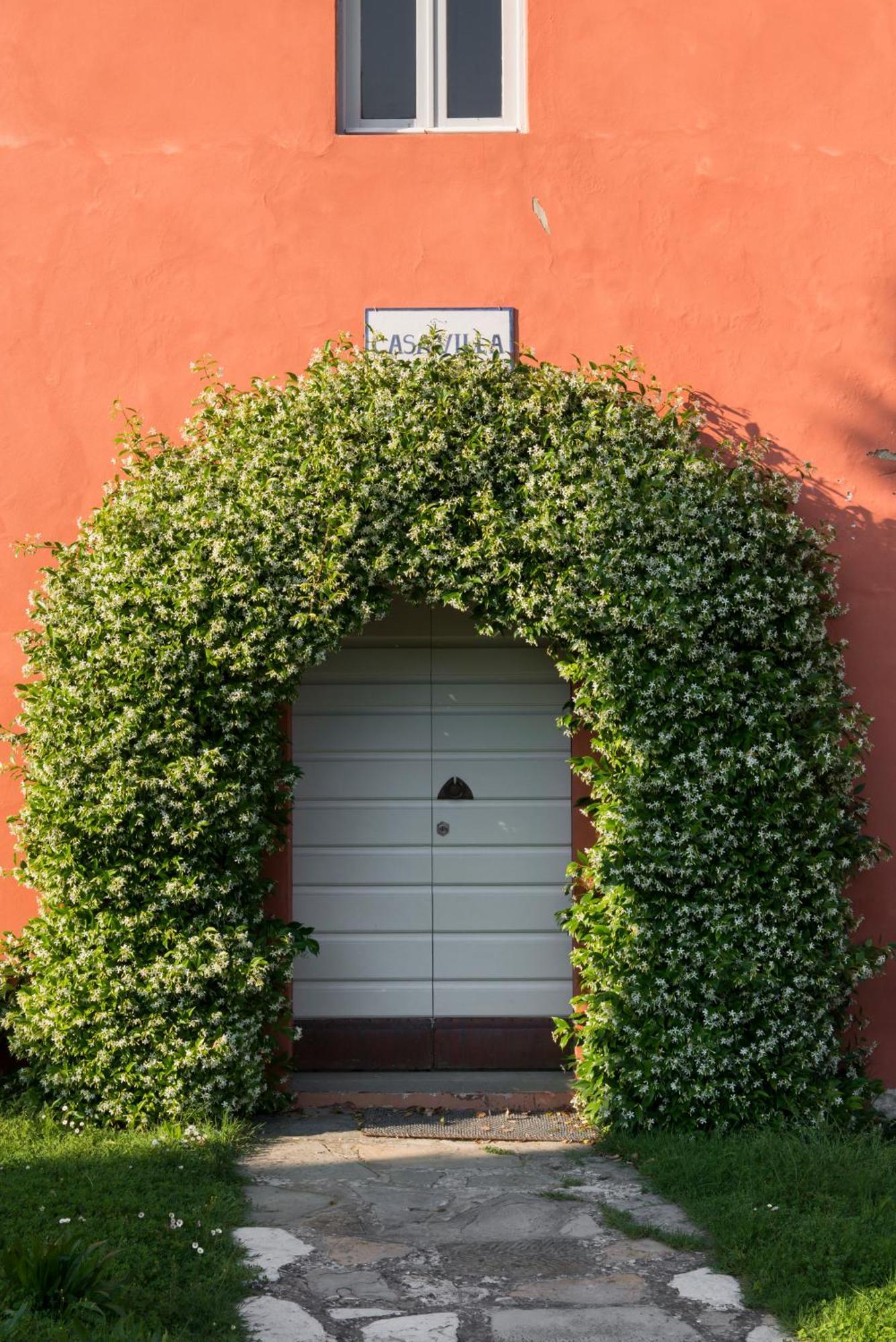 Casavilla Rentals By Torre A Cona Rignano Sull Arno Exterior photo
